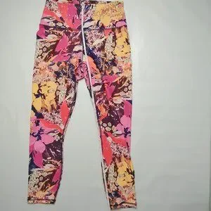 Fabletics | Pants & Jumpsuits | Fabletics Fiori Floral Pattern Define ...